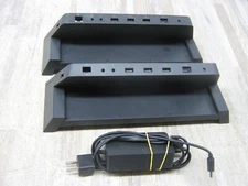 lot of 2 Microsoft Surface Pro /Surface Pro 2 Docking Station 1617 w/ a charger