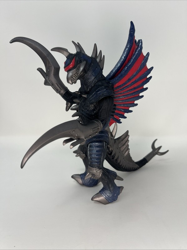 2006 Bandai Godzilla Final Wars Gigan 7" Vinyl Action Figure Toho with TAIL!