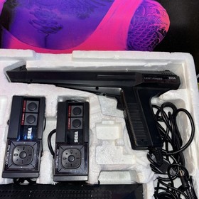 Sega Master System Power Base Console CIB MINTY w/ Light Phaser Model 1