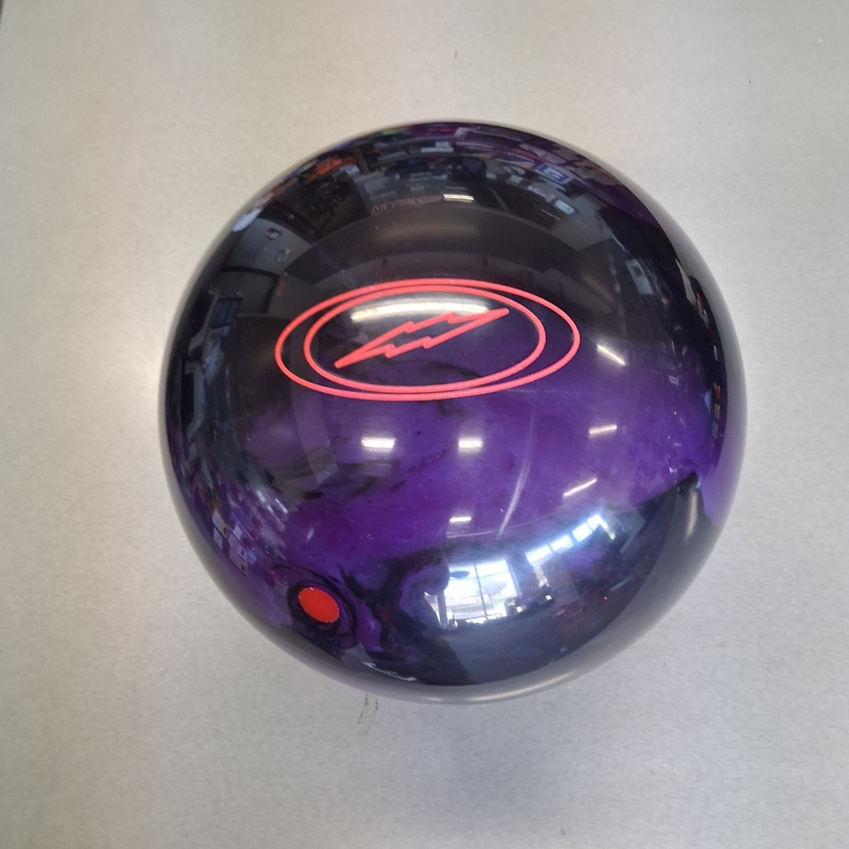 Storm Revenant bowling ball 15 LB. 1ST QUAL new ball in the box
