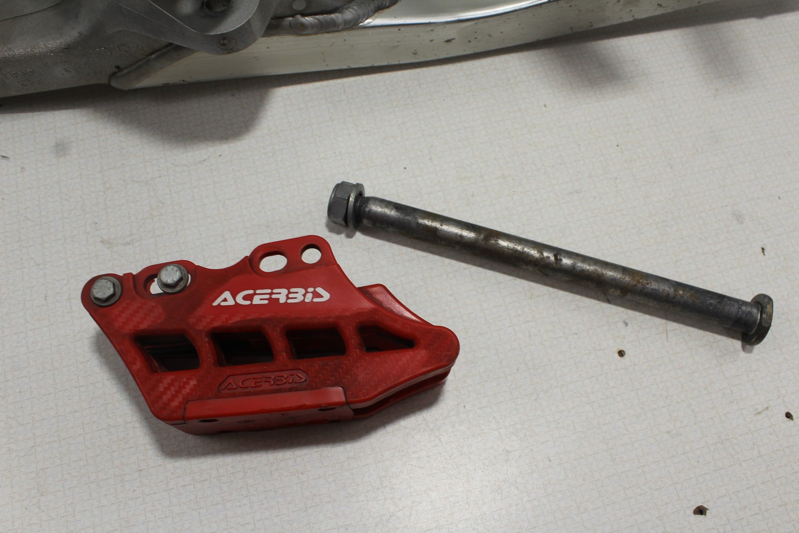 05 HONDA CRF250R SWINGARM SWING ARM SUSPENSION 52200-KRN-710