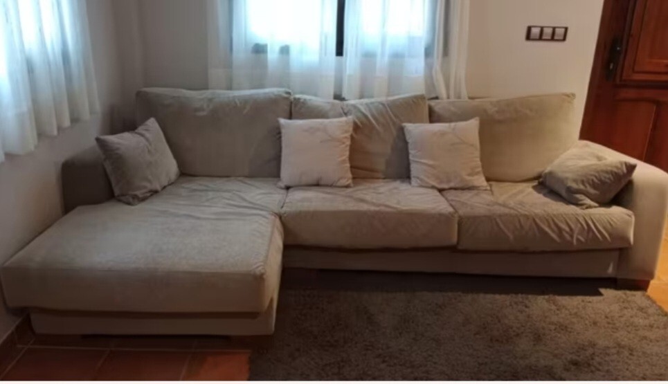 sofa chaiselongue de unos 3m de largo
