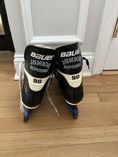 Bauer Junior Supreme 90 Black and White Ice Skates Size 5 With Skate Guards