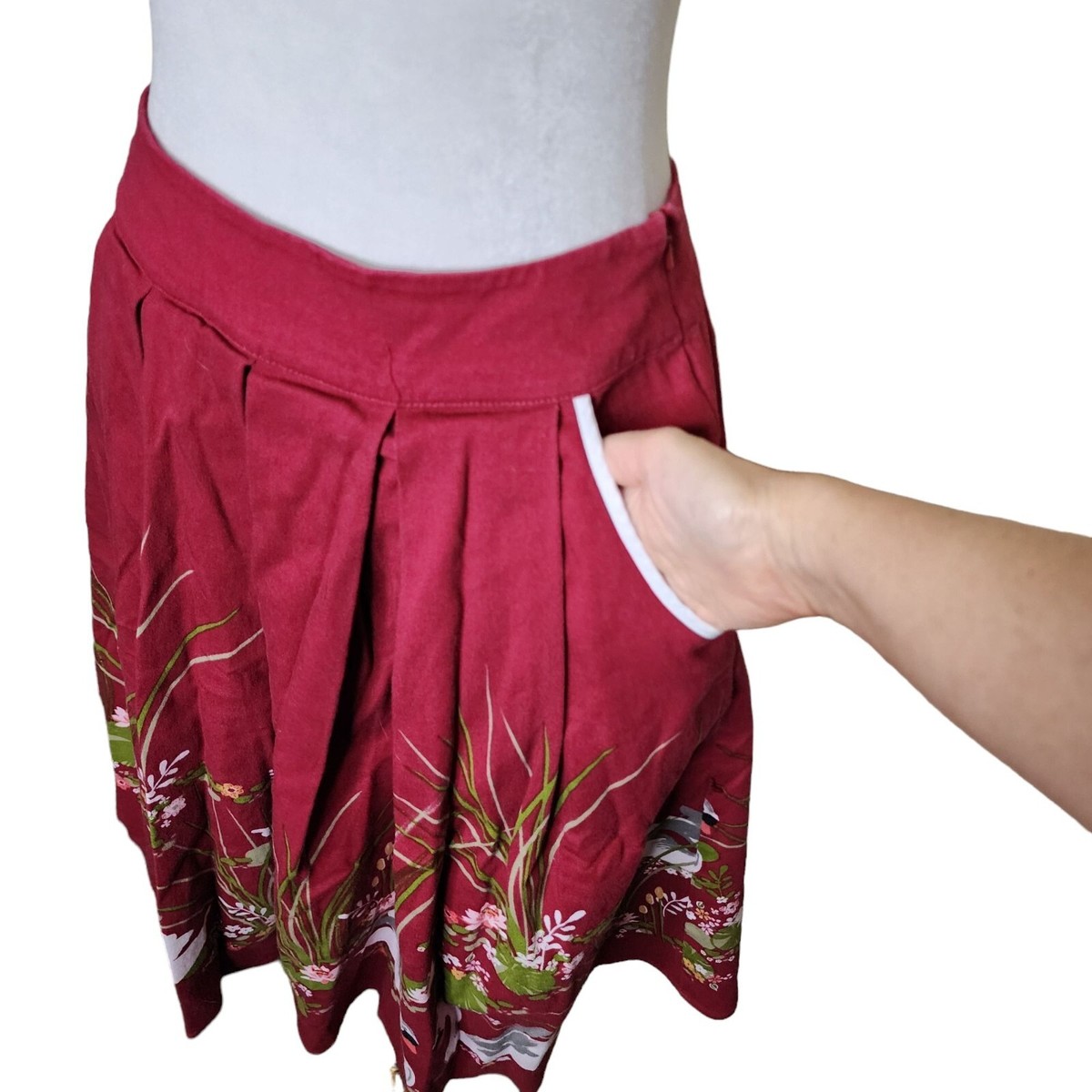 Lindy Bop Retro Circle Swing Skirt Swans Floral Womens Size Red Pinup