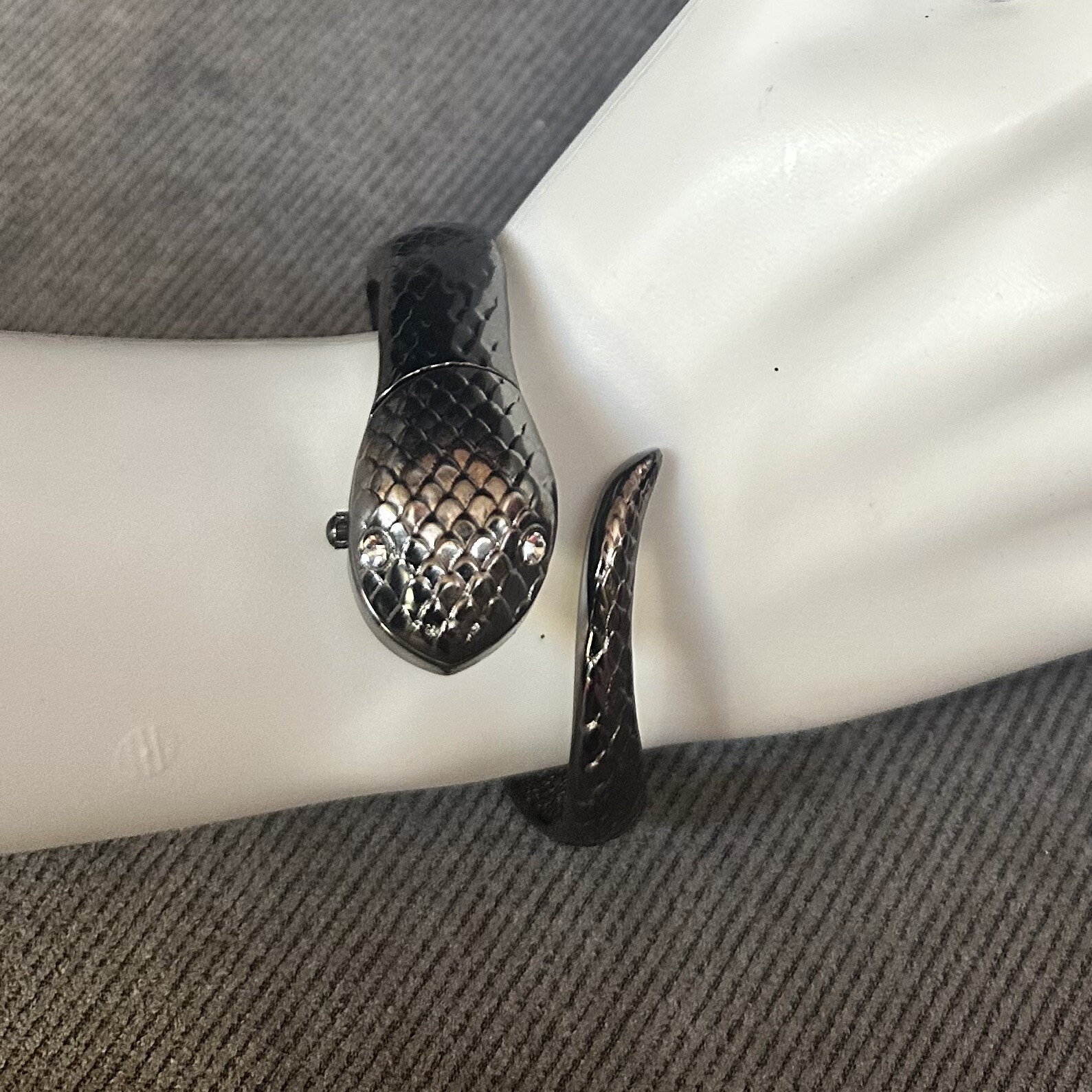 KJL SNAKE BRACELET WATCH Rhinestone Eyes Silver Tone Kenneth Jay Lane