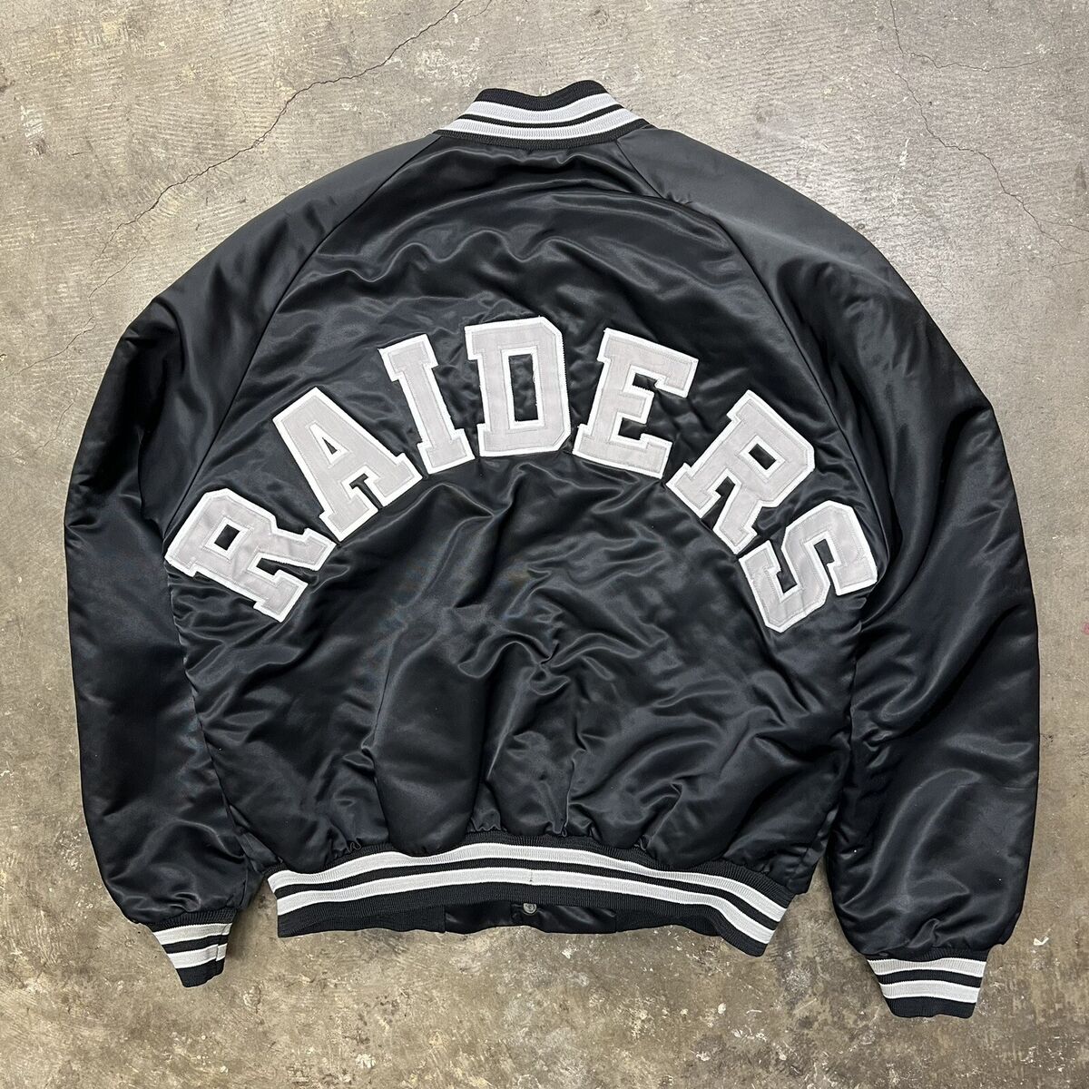 VINTAGE 80s Los Angeles RAIDERS SATIN JACKET CHALK LINE VINTAGE 80s Los Angeles RAIDERS SATIN JACKET CHALK LINE
