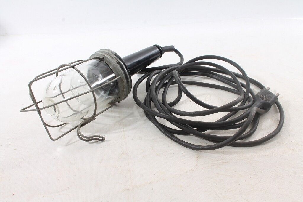 alte Handlampe Lampe Leuchte mit Kabel Werkstatt Arbeitslampe Vintage
