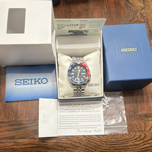 Seiko SKX009 Automatic Diver Watch 200m Stainless Steel Bracelet Box Papers 2016