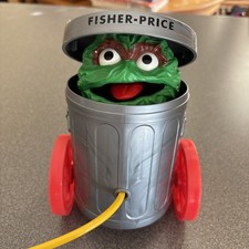 Fisher-Price Oscar The Grouch Muppets Pop-Up Pull Toy 1977 WORKS Peekaboo
