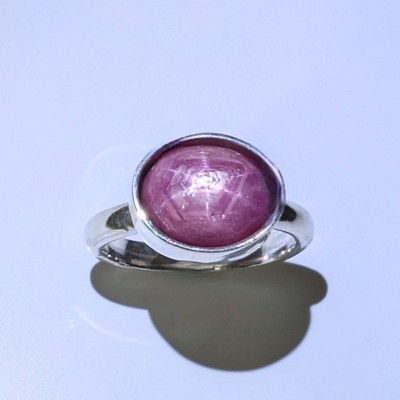 Unisex Ring 5,86 kt natürlicher roter Stern Rubin Silber/Gold/Platin East West