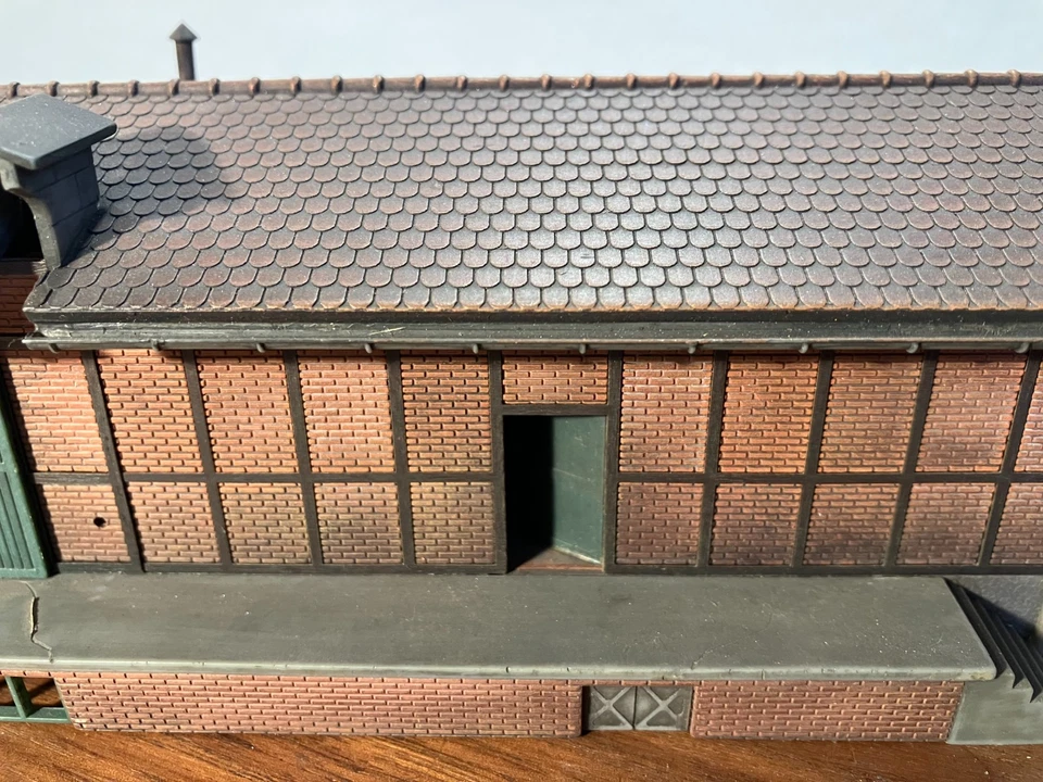 H0 Lagerschuppen Güterhalle akkurat gebaut sauber bemalt patiniert gealtert - Bild 2 von 4