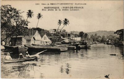 Old postcard AK Forte de France - right bank of the Levassor River Martinique (1045047)