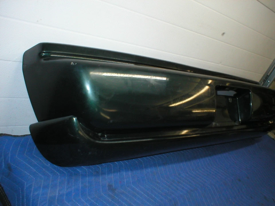 Parachoques trasero Firebird Trans Am Formula 1991 1992 efecto suelo estilo GM OEM Foto 3 de 4