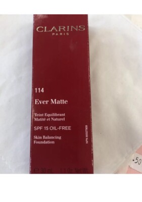Clarins Ever Matte Foundation LSF 15 ölfreier Farbton 114 Cappuccino 