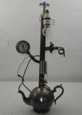 Lampada da tavolo idraulica riciclata Trofeo