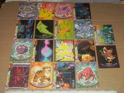 18 Topps 1999 Pokémon trading cards 2 Holographs, others & Base Set - Image 1 of 4
