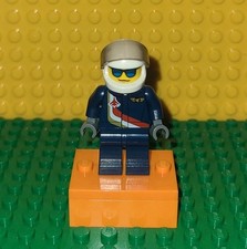 LEGO Town/City cty0841 Airshow Jet Pilot Minifigure ( From Set 60177 )