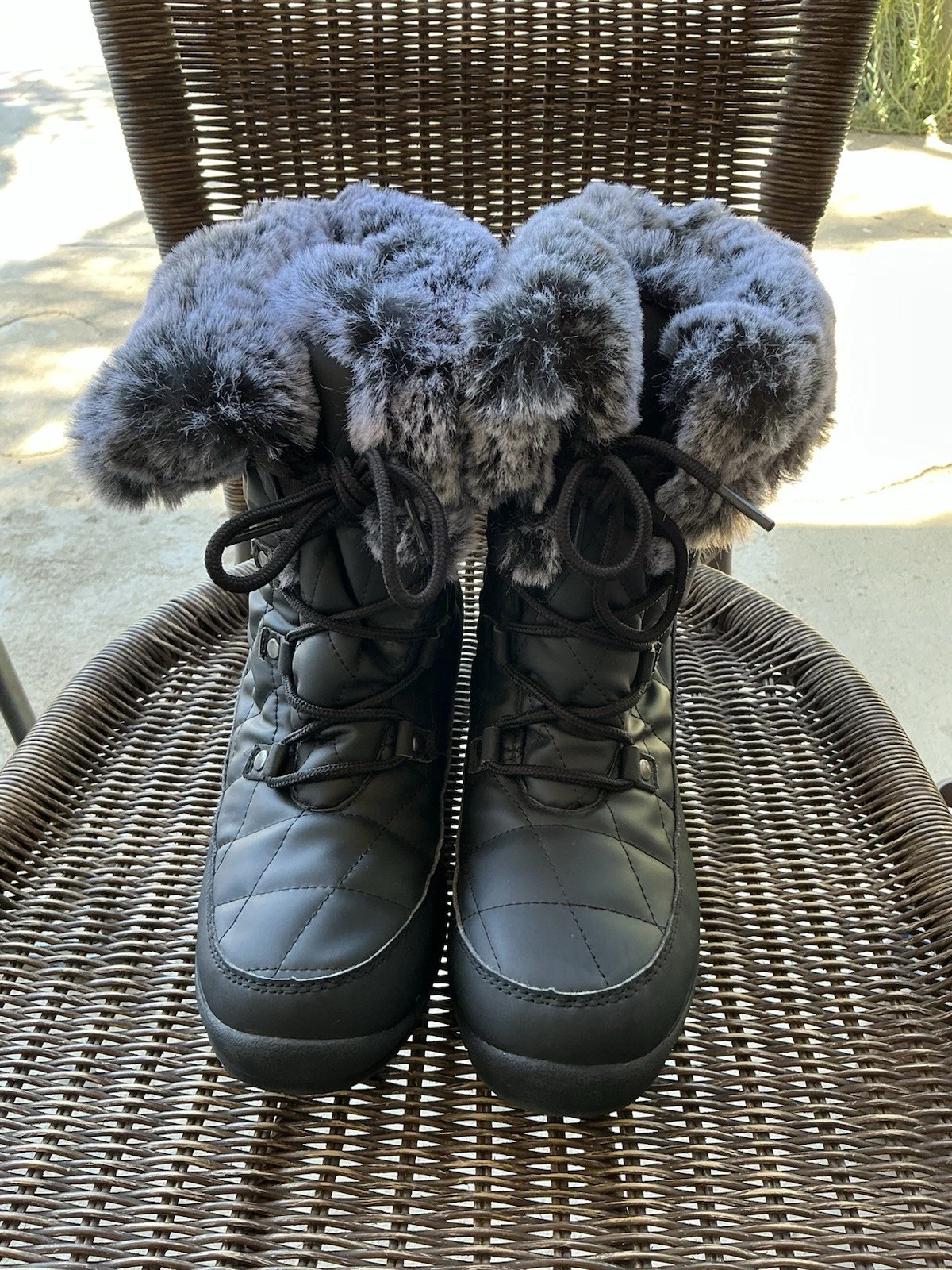 Artic Shield Women’s Snow & Winter Black Fury Waterproof Boots Size 8M