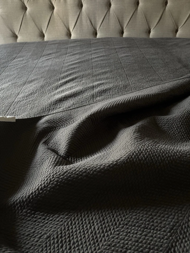 Restauración Hardware Cobertor Terciopelo Puntada Chevron GRÁFICO King/Cal King Lujo Foto 3 de 4