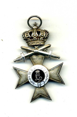 Bayern Militär Verdienstkreuz 2.Klasse mit Krone und Schwerter.