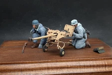 1/35 painted German 2.8cm sPzB 41 Anti-tank Gun & Crew