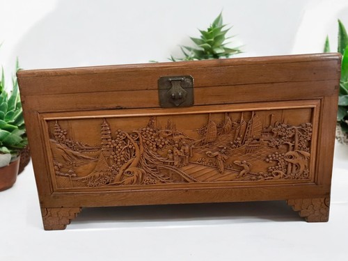 Vintage Chinese Carved Trunk Antique Camphorwood Large Chest Coffee Table 1950 - Picture 11 of 22