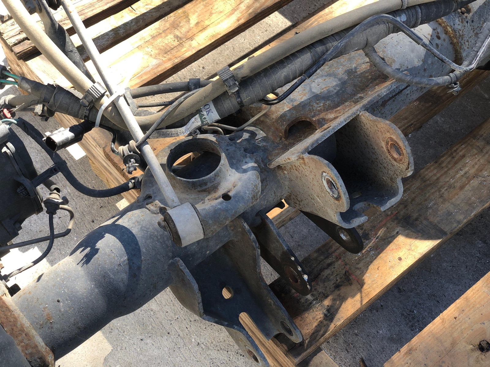 20192022 DODGE RAM 1500 SD REAR ANTISPIN DIFFERENTIAL AXLE CARRIER 6
