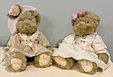 Rare Russ Berrie & Co Victorian Collection From The Past Bethany & Bronwyn Bear