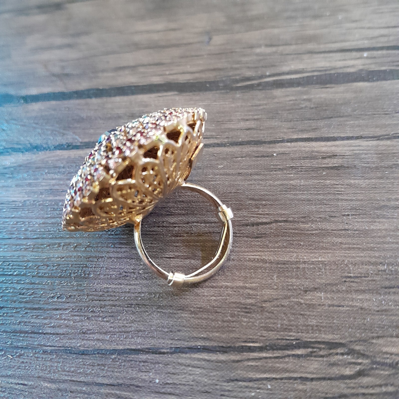 Erickson Beamon Ring sz 7 - image 3