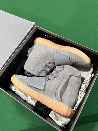 Size 10 - adidas Yeezy Boost 750 Grey Gum