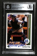 Carlton Fisk White Sox HOF Signed 1989 Upper Deck Trading Card Beckett