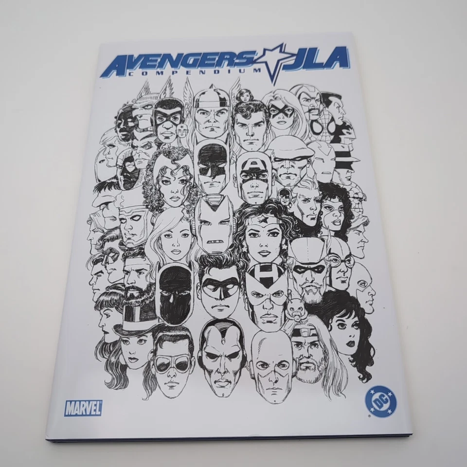 JLA Avengers Busiek Pérez Edición Coleccionista Tapa Dura con Slipcover DC Marvel Foto 4 de 4