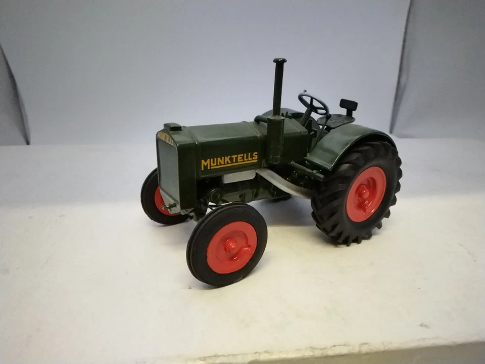 Trattore agricolo vintage Munktels ottime condizioni pulito scala giù modello raro - Immagine 3 di 4
