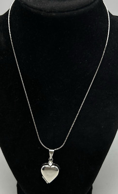 Vintage 925 Sterling Silver Heart Locket Pendant and Chain Marked TT-44 925 Mex