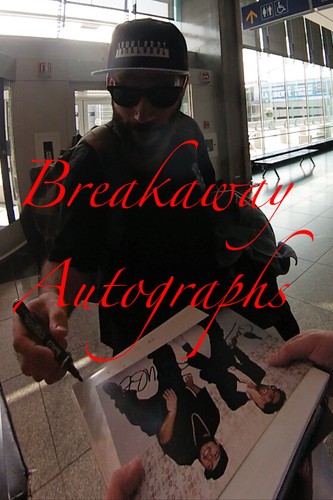 Chromeo signed photo 8x10 exact proof ACOA autographed Head Over Hells - Bild 5 von 5