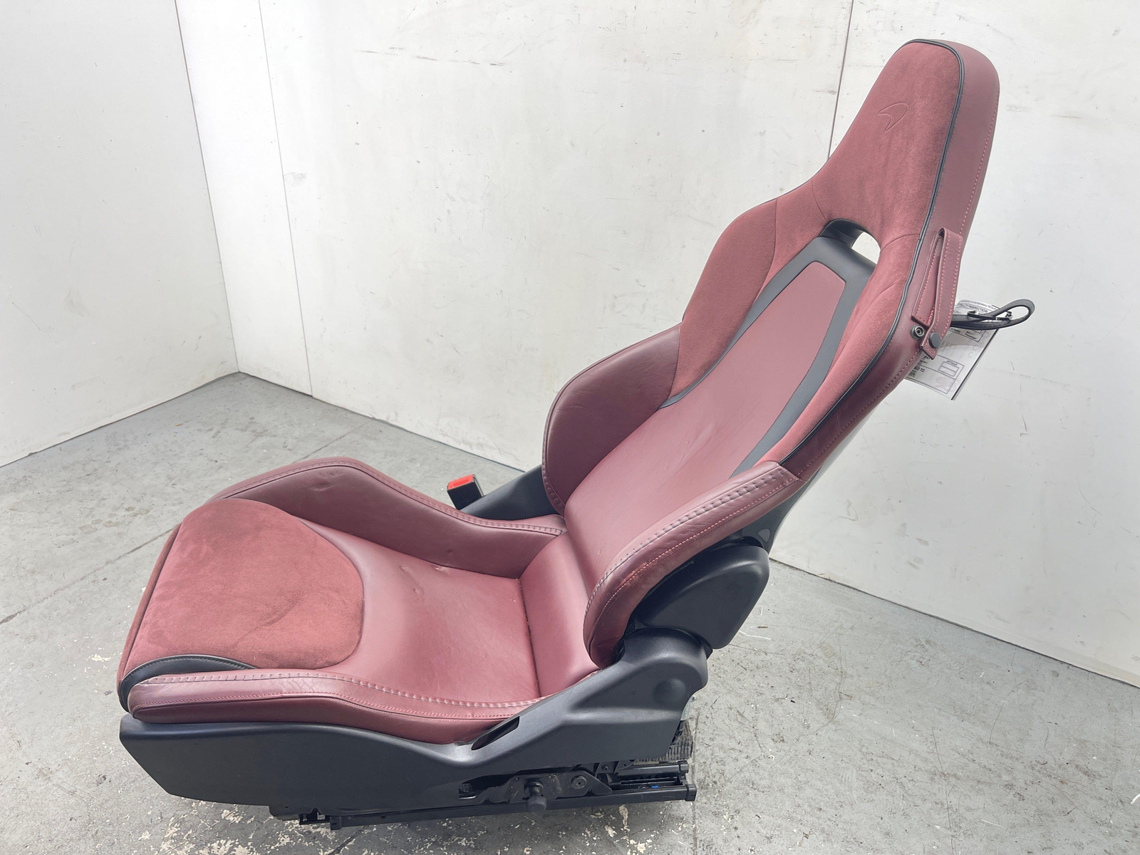 2020-2023 MCLAREN GT FRONT LEFT SEAT BAROLO RED LEATHER/ALCANTARA OEM 2021 2022