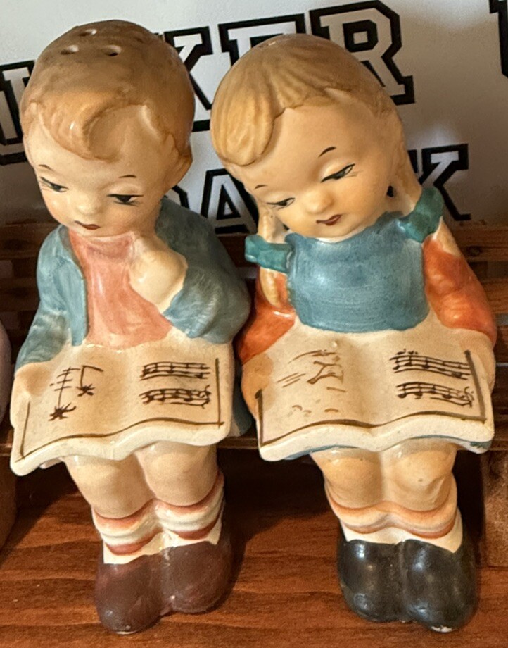 Kids Couple With Music Books Sitting On Bench 1950s SALT & PEPPER