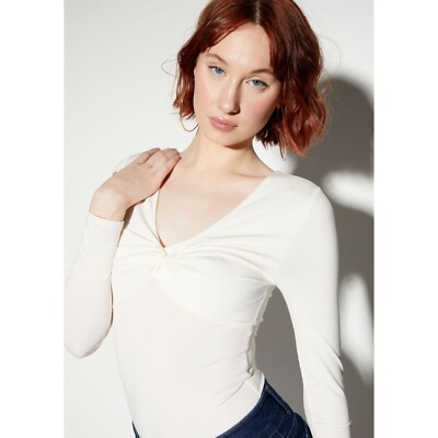 rue21 Long Sleeve Twist Front Bodysuit in Ivory - Size XL