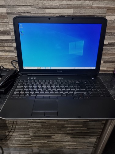 H993 Dell Latitude E5530 core i3 4GB RAM 128GB SSD With Charger Windows 10