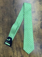 Brooks Brothers Fleece Green With Flowers 100 Silk Men's Necktie 49"