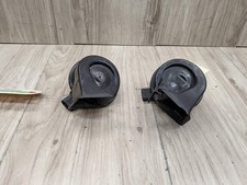 08-13 Oem Bmw E82 E88 128i 135i Left Right Horn Signal Low Tone Pitch Pair 08-13 Oem Bmw E82 E88 128i 135i Left Right Horn Signal Low Tone Pitch Pair