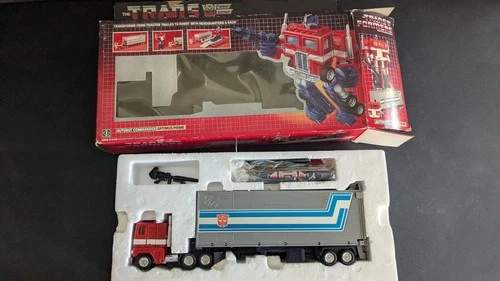 G1 Optimus Prime 1984 Transformers with Box and Some Accessories