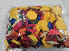 Math Manipulatives Plastic Tangram Pattern Blocks... 229 Pieces 