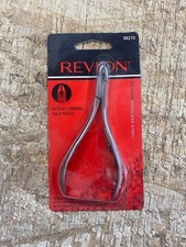 REVLON ACCURATE TRIMMING CUTICLE NIPPER, STAINLESS STEEL 38210