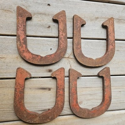 4 Vtg Pitching Horseshoes | Red Unbranded/Unmarked | Rusty Barn Find