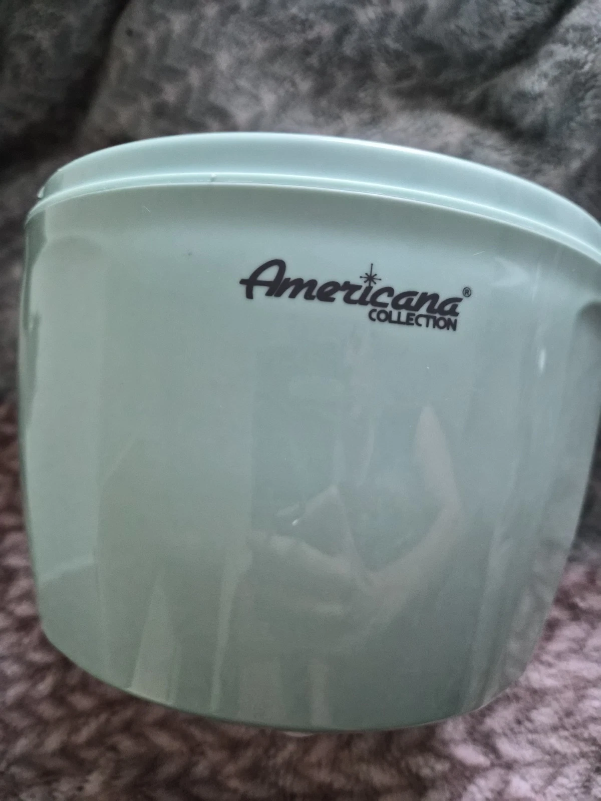 Elite Gourmet Americana Collection Ice Cream Maker 1.5 Quart Mint Green