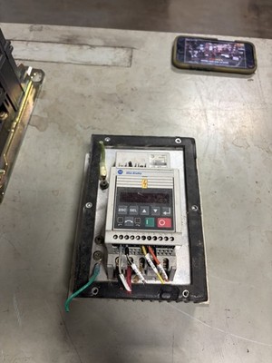 Allen Bradley 160-BA02PSF1 Variable Speed Drive  3 Phase Series B USED