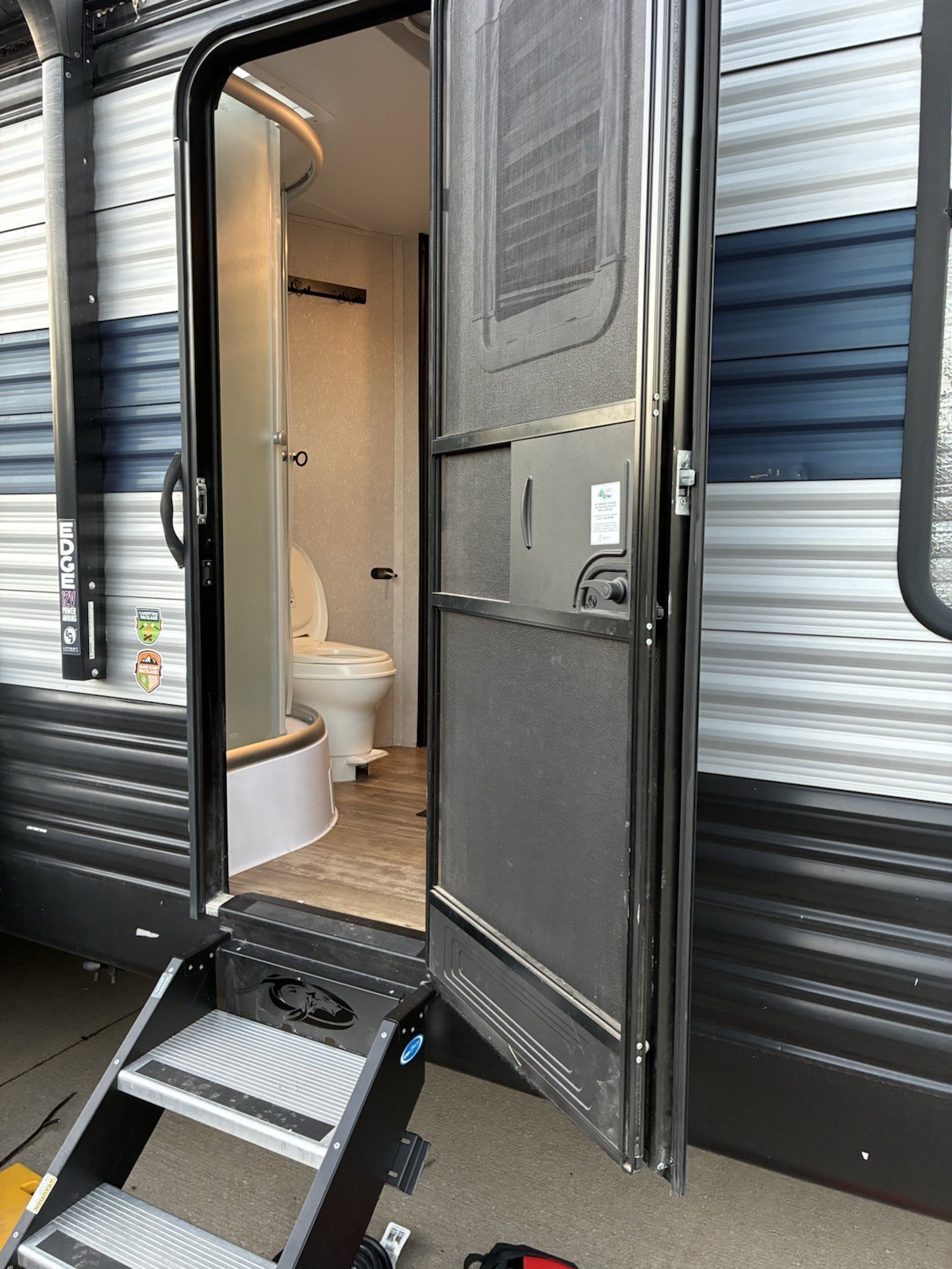 Forest River RV Cherokee 294GEBG Travel Trailer Cherokee Limited   *Winterized