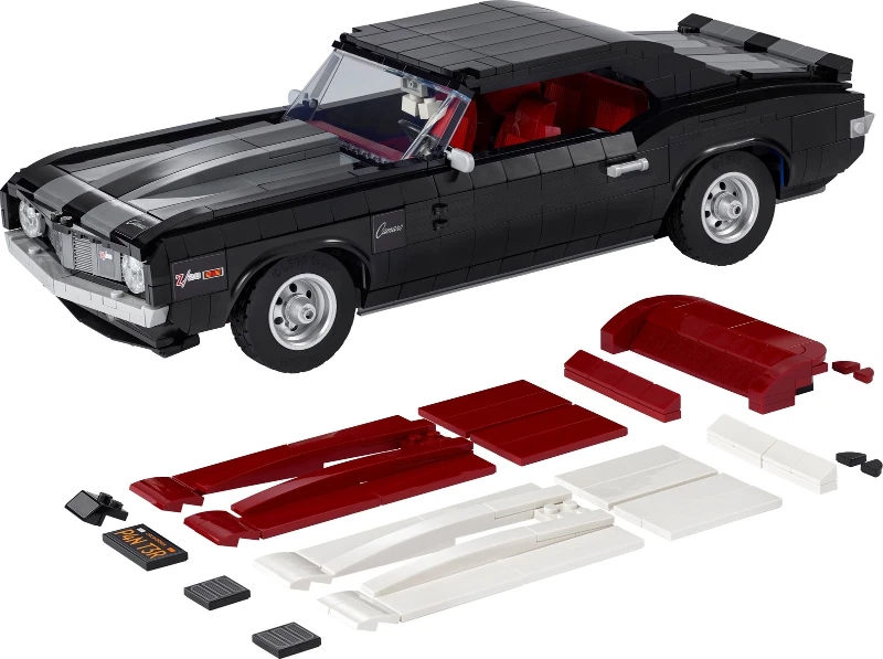 LEGO Icons 10304 Chevrolet Camaro Z/28 1969, foto 2 di 2