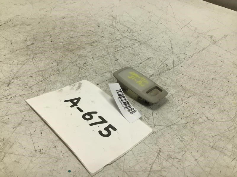 Nissan Altima 2012 techo trasero izquierdo lado del conductor luz cortesía lámpara carcasa OEM+ Foto 3 de 4